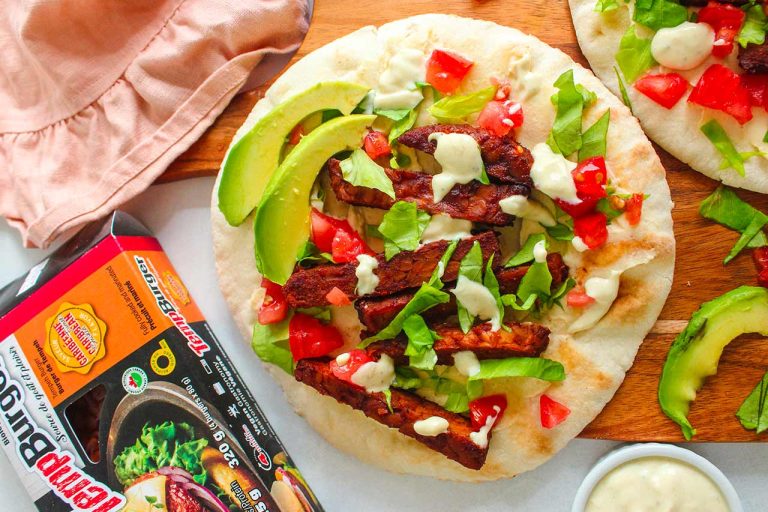 Pita de tempeh « bacon », sauce César