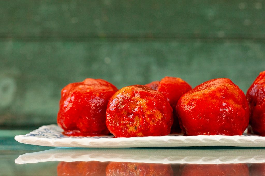 Polpettes de tempeh au pesto de tomates séchées
